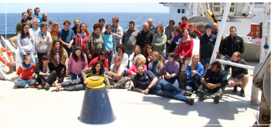 Cruise participants MD194