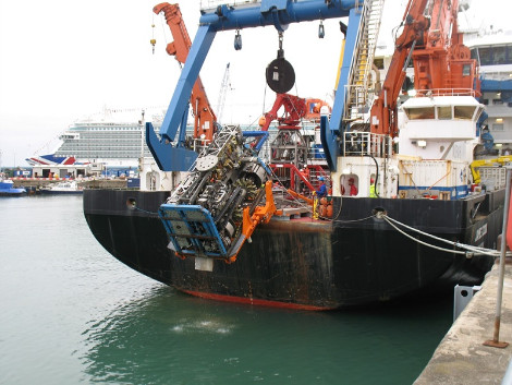 MARUM-MeBo70 during harbour test on RV James Cook