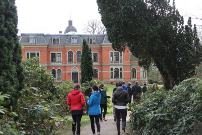 guided tour through the castle's park