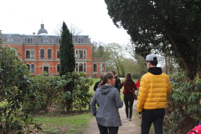 guided tour through the castle's park