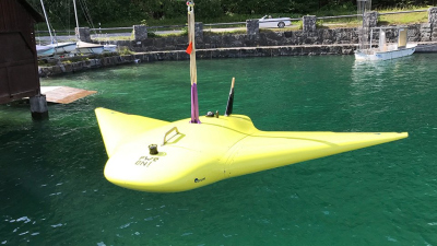 Auch der Gleiter MARUM-MOTH - hier bei einem Test im Walchensee - ist mit an Bord der Polarstern. Foto: MARUM – Zentrum für Marine Umweltwissenschaften, Universität Bremen