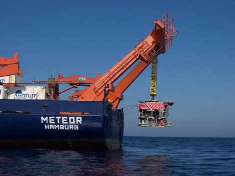 QUEST deployed from FS Meteor