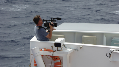 Dan Brinkhus (picture) und Dick Peterse haben das Material für die Dokumentation an Bord des Bohrschiffs Chikyu gedreht. Foto: MARUM - Zentrum für Marine Umweltwissenschaften, Universität Bremen; V. Heuer