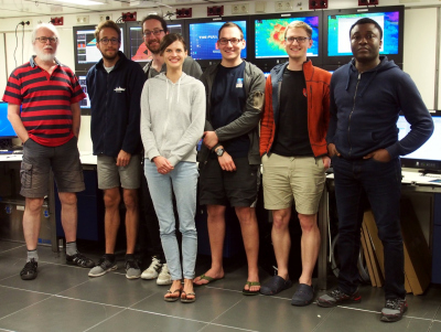 Das Geophysikteam (Akustik) SONNE 260-1, von links nach rechts: Prof. Dr. Volkhard Spiess, Antoine Thieblemont, Dr. Stefan Wenau, Dr. Lena Steinmann, Rouven Brune, Fynn Warnke, Opeyemi Ogunleye.