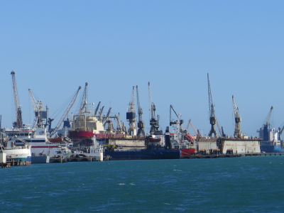 Der Hafen von Walvis Bay soll perspektivisch ausgebaut werden. Auch dafür möchte die Initiatoren junge Menschen ausbilden. Foto: V. Ittekkot