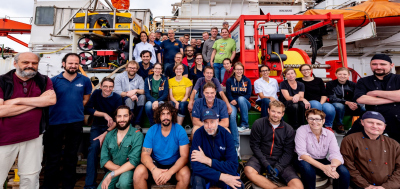 Crew M151 (c) V. Diekamp