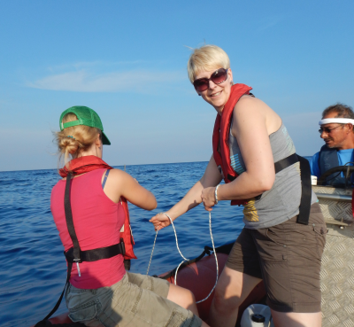Oil slick sampling in the Gulf of Mexico, M114