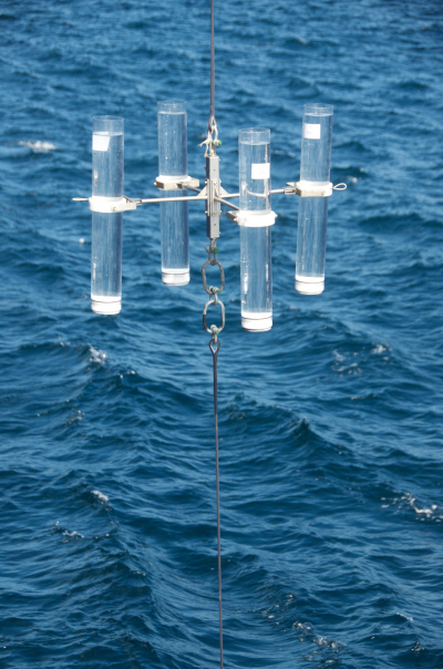 deployment of a drifting trap