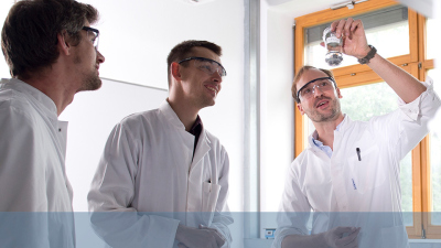 Probenanalyse im Labor. Foto: Tom Pingel 