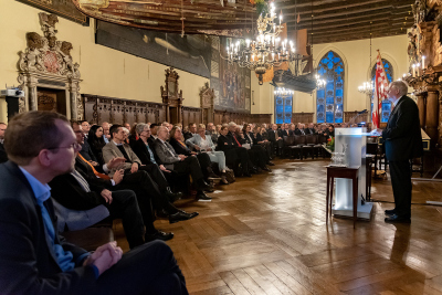 In der oberen Rathaushalle wurde Gerold Wefer bei einem Empfang die Senatsmedaille verliehen. Foto: MARUM - Zentrum für Marine Umweltwissenschaften, Universität Bremen; V. Diekamp