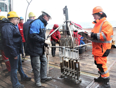 Recovery of full multicores. Photo: Yiting Tseng