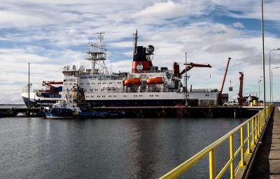 RV POLARSTERN. Photo: vdl