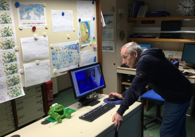 Weather forecasting office on RV POLARSTERN. Photo: MARUM – Center for Marine Environmental Sciences, University of Bremen; Gerhard Bohrmann