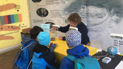 An der MARUM Mitmachstation können Kinder, Jugendliche und Erwachsene dem Thema "Zeit" auf den Grund gehen. Foto: MARUM - Zentrum für Marine Umweltwissenschaften, Universität Bremen