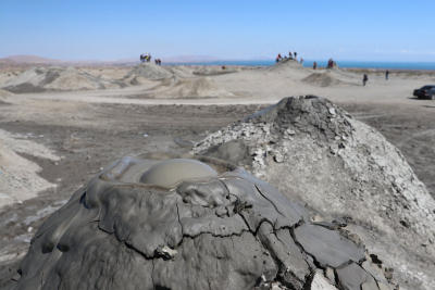 mud erupting gryphons