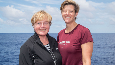 Die beiden Co-Chiefs der Expedition 378, Ulla Röhl und Deborah Thomas. Foto: Tim Fulton & IODP
