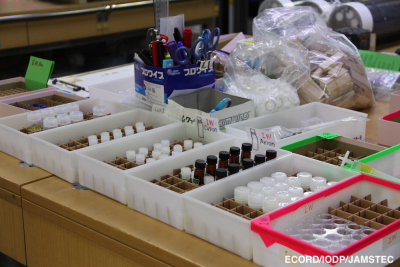 Sampling vials for interstitial water