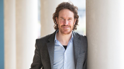 Marine scientist Jan-Hendrik Hehemann will receive around 2 million Euros in funding from the European Research Council for their basic research. Photos: Jens Lehmkühler 