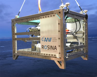 Mit ROSINA lässt sich direkt vor Ort die Häufigkeit und Größe der „Marine Snow“-Partikel bestimmen. Foto: MARUM/Uni Bremen