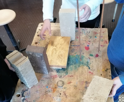 Erkundund verschiedener Materialien