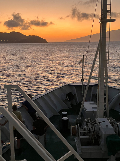 Auslaufen aus dem Hafen von Mindelo. Foto: K. Zonneveld