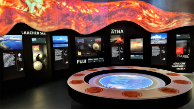 View of the exhibition VULKANE. Photo: vkr