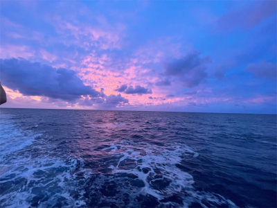 Kurz nach Sonnenuntergang am Vorabend. 