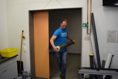 Transportation to the laboratory. Photo: ZMT; A.Daschner