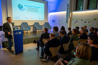 Matthias Zabel, MARUM, leitete durch den Abend. Foto: MARUM – Zentrum für Marine Umweltwissenschaften, Universität Bremen; V.Diekamp