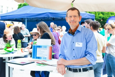 Prof. Dr. Michael Schulz, MARUM - Direktor, sprach mit den Besucher:innen über den Klimawandel und Extremwetter-Ereignisse. Foto: Judith Affolter