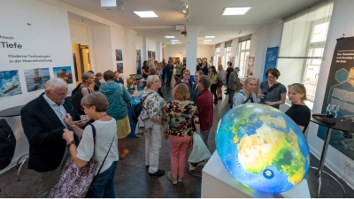 Exhibition 3,688 meters below sea level in the Haus der Wissenschaft Bremen. Photo: MARUM - Center for Marine Environmental Sciences, University of Bremen; V. Diekamp