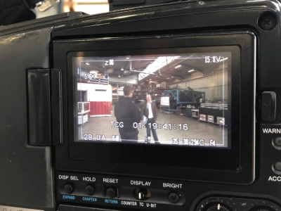 Abbildung zeigt Heiko Pälike im Sucher einer TV-Kamera, Interviewsituation. Foto: MARUM, U. Prange