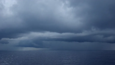Jüngst veröffentlichte Studie analysiert historische Niederschlagsmuster im Südostpazifik. Das Bild zeigt Wolkenbildung über dem Meer. Foto: MARUM – Zentrum für Marine Umweltwissenschaften, Universität Bremen; M. Mohtadi
