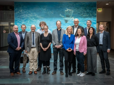 Group picture. Mayor of Bremen Andreas Bovenschulte visits MARUM. Photo: Annemarie Popp / University of Bremen