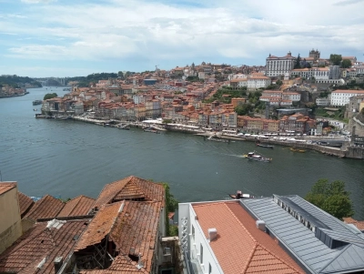 View to the waterline of the Douro river in Porto