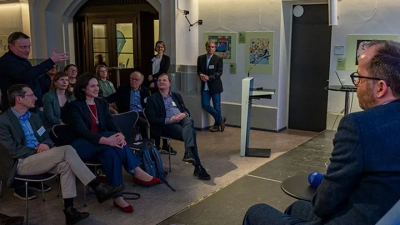 Die Diskussion über das Meer im Mittelpunkt. Foto: MARUM - Zentrum für Marine Umweltwissenschaften, Universität Bremen; V. Diekamp