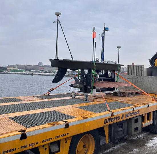 Der MARUM-Wave Glider im Industriehafen von Bremen. Foto: MARUM – Zentrum für Marine Umweltwissenschaften, Universität Bremen
