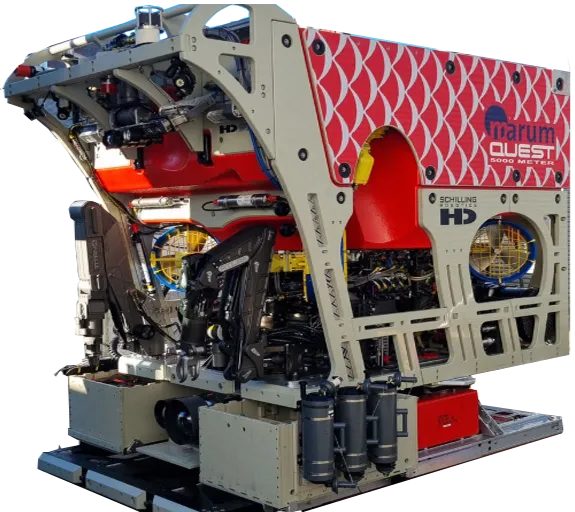 Abbildung zeigt FS Meteor & ROV QUEST 5000