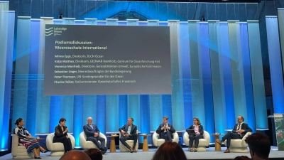 “Living seas” were the focus of the first National Marine Conference in Berlin. Exciting panel discussions, keynote speeches and project presentations provide a stage for marine policy issues. Photo: MARUM – Center for Marine Environmental Sciences, University of Bremen; S. Groscurth