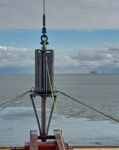 Heat Flow Probe deployed
