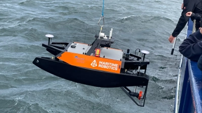 USV MARUM-Otter beim Einholen nach einem erfolgreichen Einsatz. Foto: MARUM – Zentrum für Marine Umweltwissenschaften, Universität Bremen