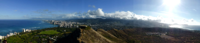 Starting at sunrise, we used the morning hours before the sessions to explore the old crater Diamont Head and enjoy the view over the famous Waikiki Beach and the southeast of Oahu